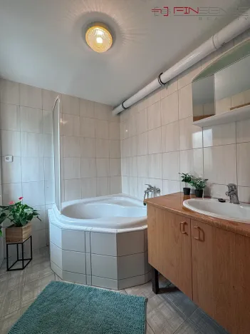 Prodej rodinného domu, Tetín, V Rybářích, 130 m2