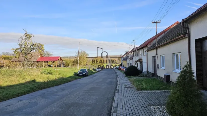 Prodej pozemku pro bydlení, Starý Poddvorov, 814 m2