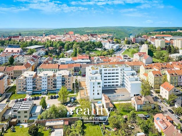 Pronájem obchodního prostoru, Znojmo, Jarošova, 30 m2