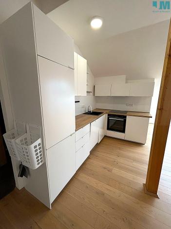 Pronájem bytu 3+kk, Třebíč, Martinské nám., 79 m2