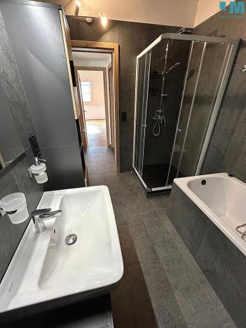 Pronájem bytu 3+kk, Třebíč, Martinské nám., 79 m2