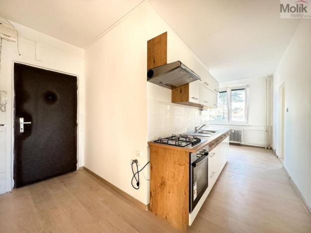 Pronájem bytu 3+1, Chomutov, Bezručova, 63 m2