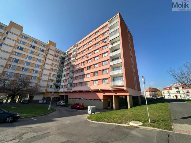 Pronájem bytu 3+1, Chomutov, Bezručova, 63 m2