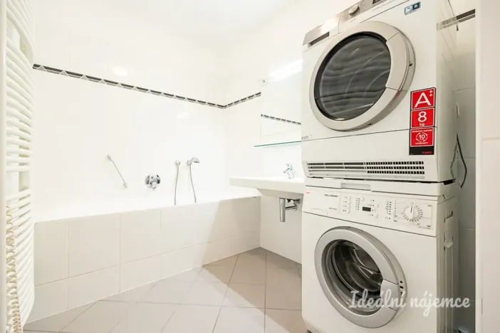 Pronájem bytu 3+kk, Praha - Záběhlice, Hyacintová, 85 m2