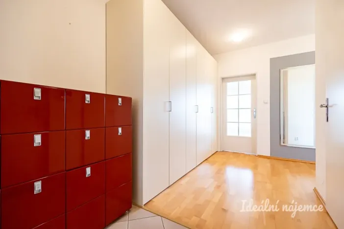 Pronájem bytu 3+kk, Praha - Záběhlice, Hyacintová, 85 m2