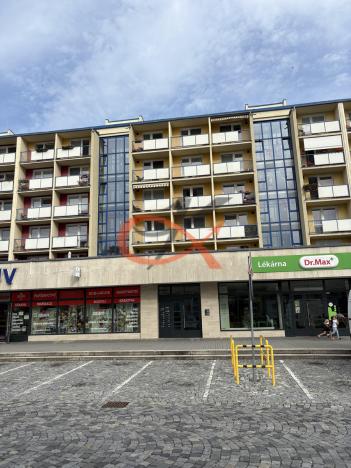 Prodej bytu 3+1, Vsetín, nám. Svobody, 72 m2