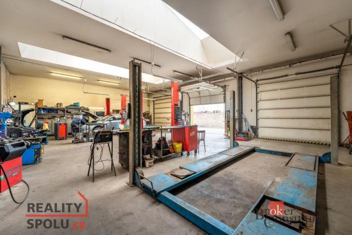 Prodej výrobních prostor, Čebín, 648 m2