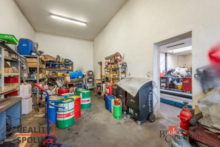Prodej výrobních prostor, Čebín, 648 m2
