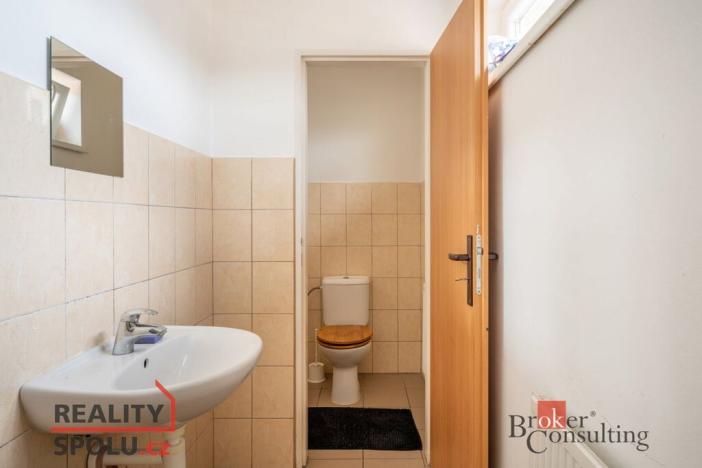 Prodej výrobních prostor, Čebín, 648 m2