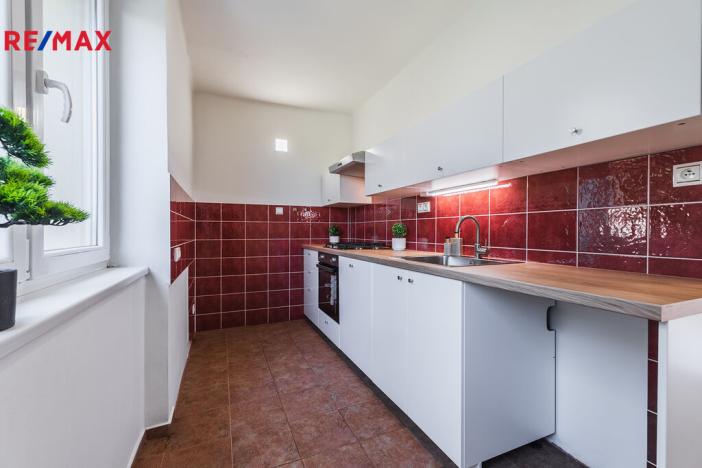Pronájem bytu 3+1, Praha - Hloubětín, Horoušanská, 61 m2