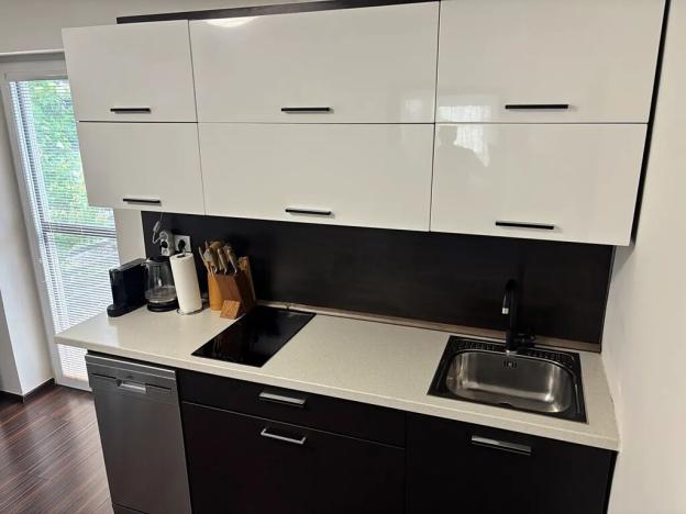 Pronájem bytu 2+1, Zlín, Růžová, 70 m2