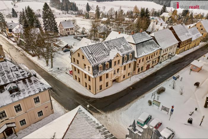 Prodej bytu 2+kk, Horní Blatná, náměstí Sv. Vavřince, 60 m2