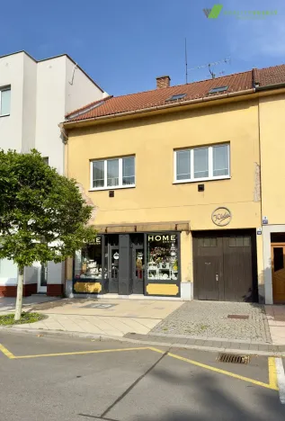 Prodej rodinného domu, Hodonín, Masarykovo nám., 260 m2