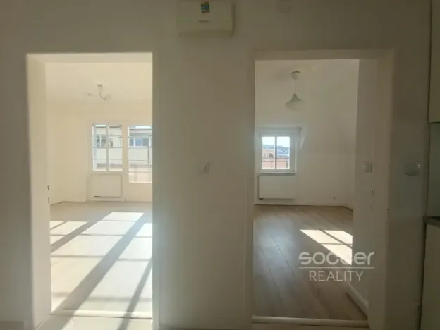 Pronájem bytu 2+1, Praha - Podolí, Pravá, 50 m2