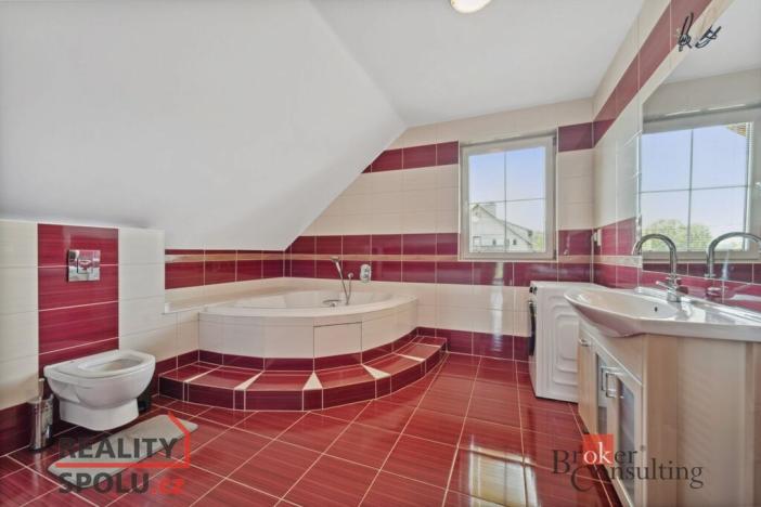 Prodej rodinného domu, Vrchlabí - Podhůří, Lesní, 182 m2