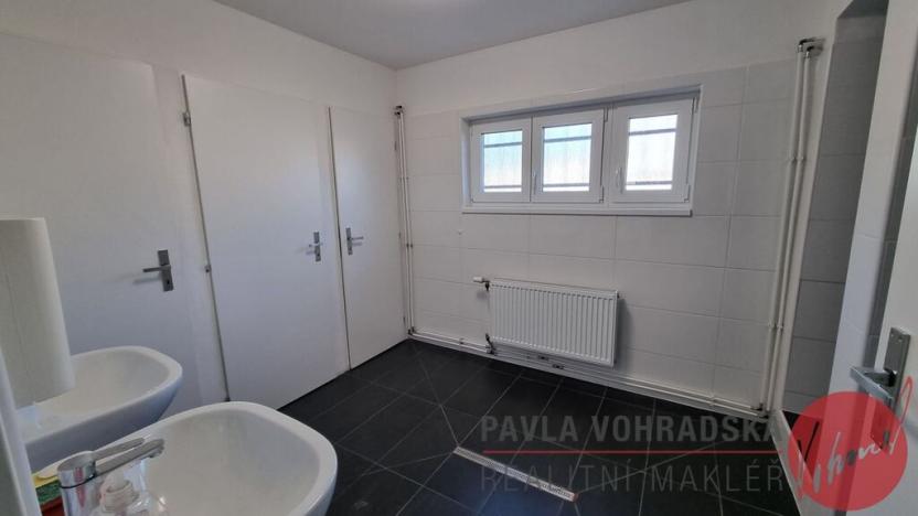 Pronájem komerčního pozemku, Tuchlovice, 600 m2