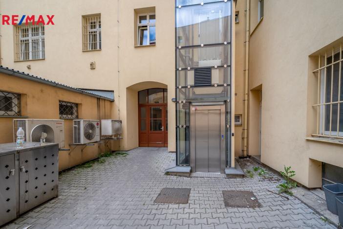 Prodej bytu 4+1, Praha - Smíchov, Štefánikova, 110 m2