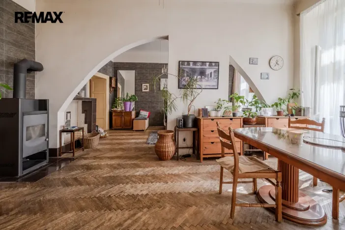 Prodej bytu 4+1, Praha - Smíchov, Štefánikova, 110 m2