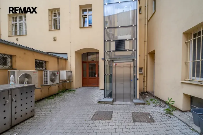 Prodej bytu 4+1, Praha - Smíchov, Štefánikova, 110 m2