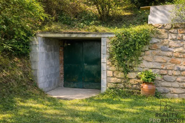 Prodej vinného sklepa, Chvalovice, 20 m2