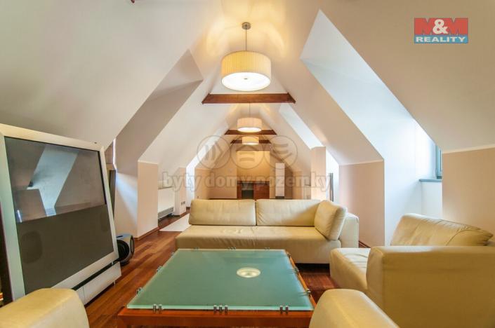 Prodej kanceláře, Praha - Smíchov, Kartouzská, 664 m2