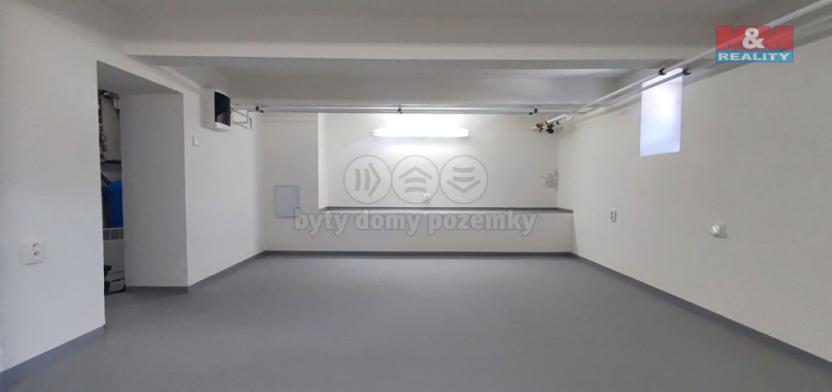 Pronájem skladu, Hradec Králové - Pražské Předměstí, Dobrovského, 23 m2