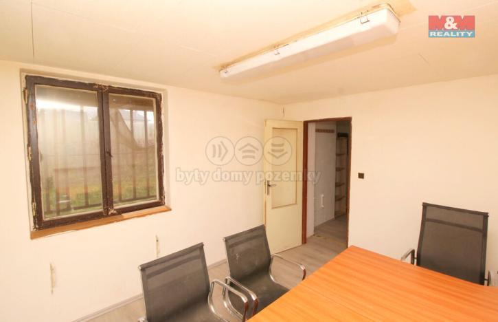 Pronájem skladu, Kratonohy, 3652 m2