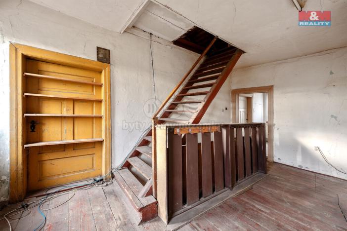 Prodej rodinného domu, Janov, 268 m2