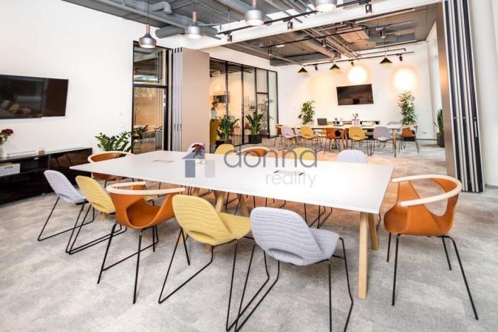 Pronájem obchodního prostoru, Praha, Bucharova, 1163 m2