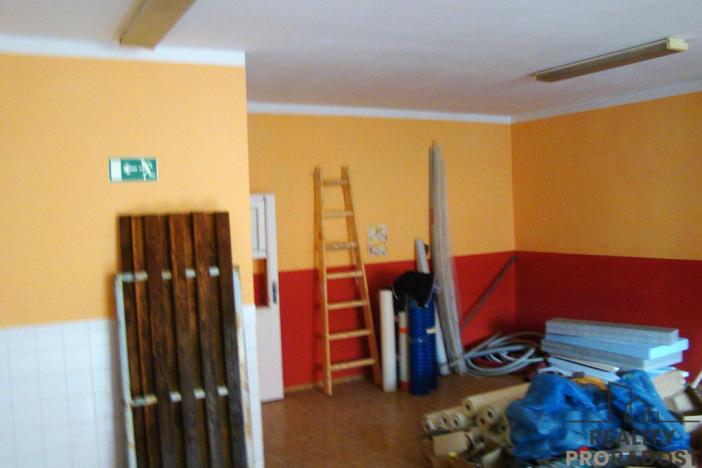 Pronájem komerční nemovitosti, Smečno, Jiráskova, 270 m2