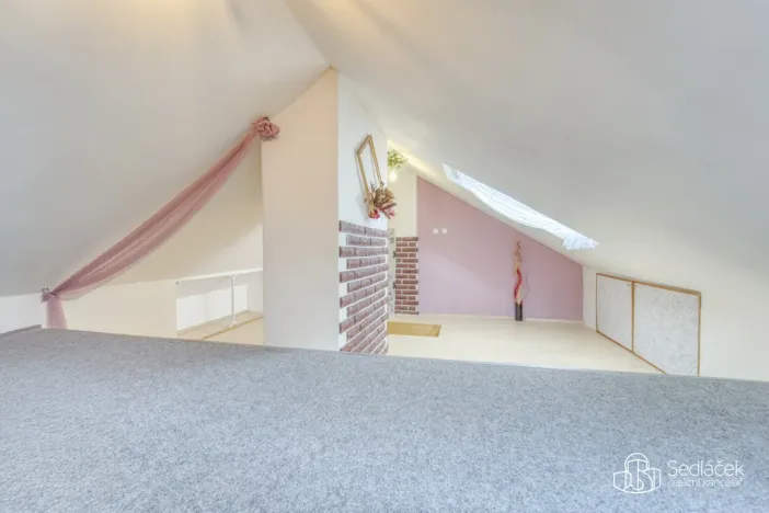 Prodej bytu 3+1, Plzeň - Jižní Předměstí, Antonína Uxy, 105 m2