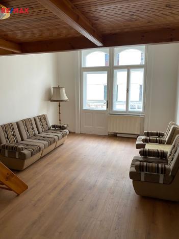 Pronájem bytu 2+1, Karlovy Vary, T. G. Masaryka, 92 m2