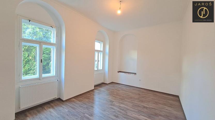 Prodej bytu 4+1, Karlovy Vary, Zámecký vrch, 118 m2