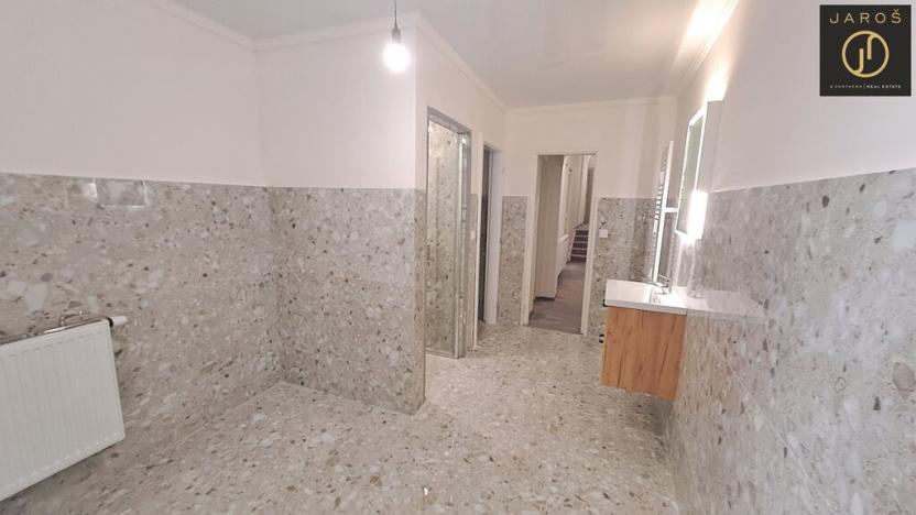 Prodej bytu 4+1, Karlovy Vary, Zámecký vrch, 118 m2