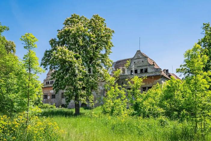 Prodej komerční nemovitosti, Vršovice, 5100 m2