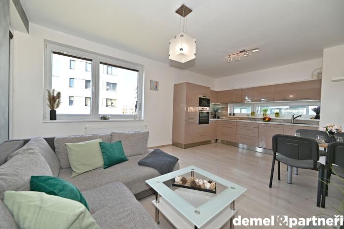 Pronájem bytu 2+kk, Praha, Mrázkova, 46 m2