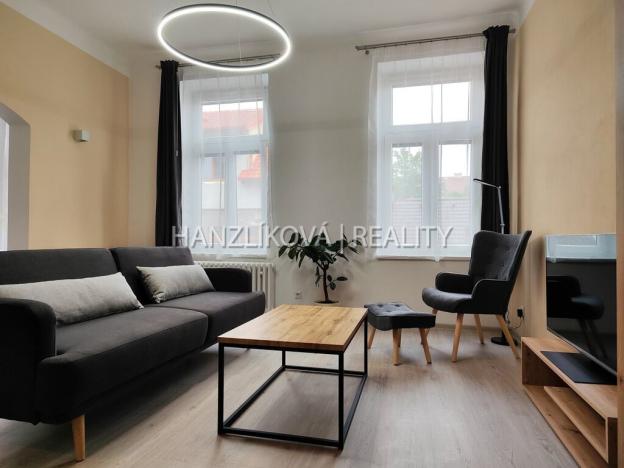 Pronájem bytu 2+1, České Budějovice - České Budějovice 7, Komenského, 75 m2