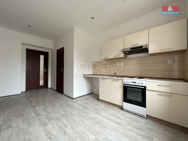 Pronájem bytu 1+1, Chomutov, Kadaňská, 38 m2