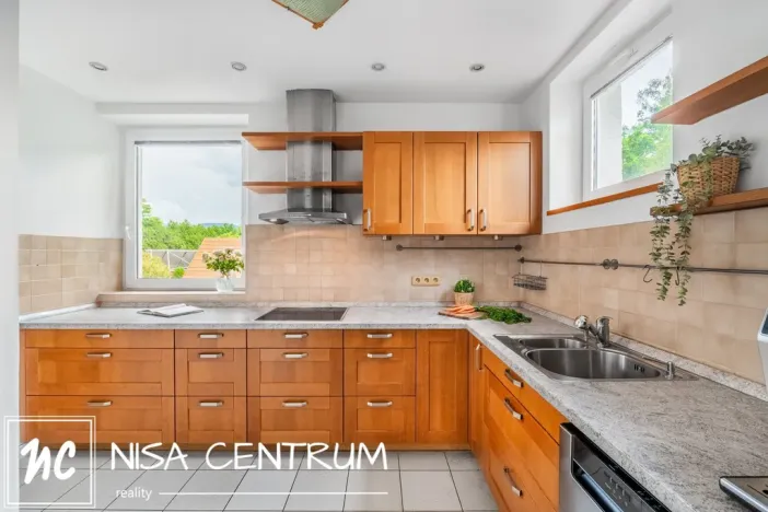 Prodej rodinného domu, Stráž nad Nisou, 270 m2