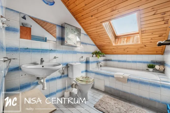 Prodej rodinného domu, Stráž nad Nisou, 270 m2