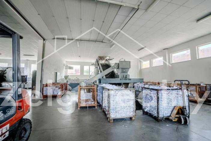 Pronájem výrobních prostor, Hustopeče, 608 m2