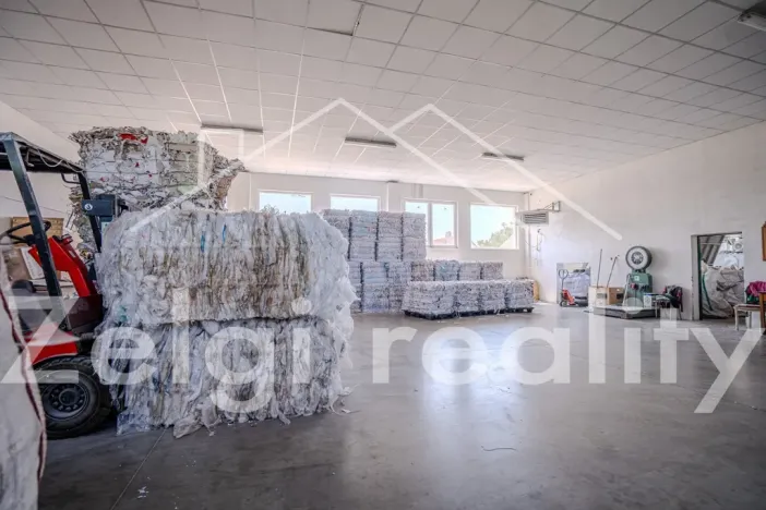 Prodej komerční nemovitosti, Velké Němčice, 1225 m2