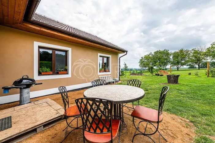 Prodej rodinného domu, Bukvice, 158 m2