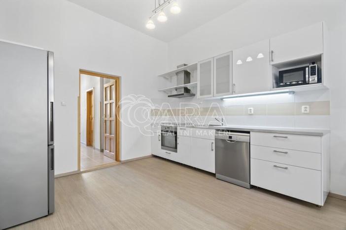 Pronájem bytu 4+kk, Praha, Kateřinská, 120 m2