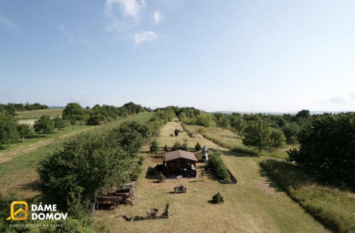 Prodej pozemku pro bydlení, Staré Město, 3731 m2