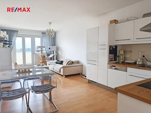 Pronájem bytu 2+kk, Praha - Kyje, Lipnická, 61 m2
