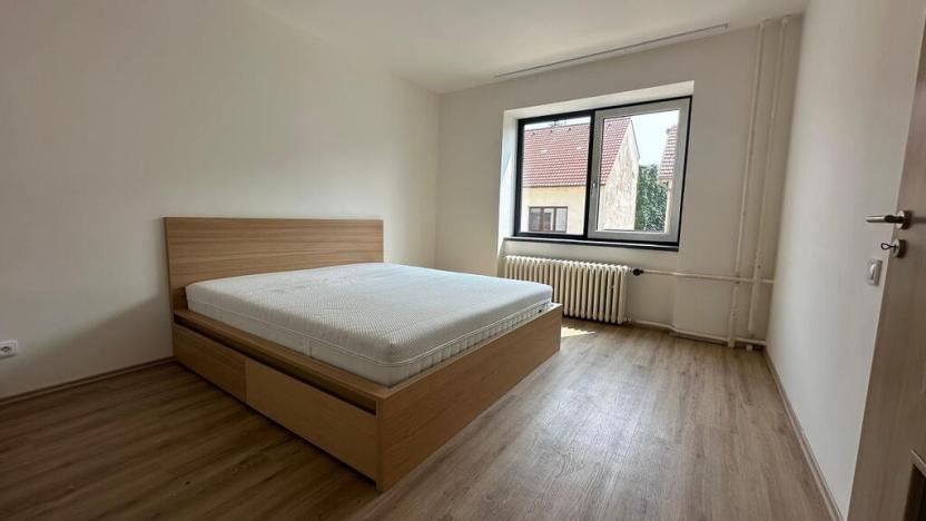 Pronájem bytu 2+kk, Střelice, Nová ulice, 48 m2