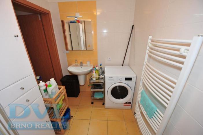 Prodej bytu 1+kk, Rousínov, Nad Školou, 35 m2