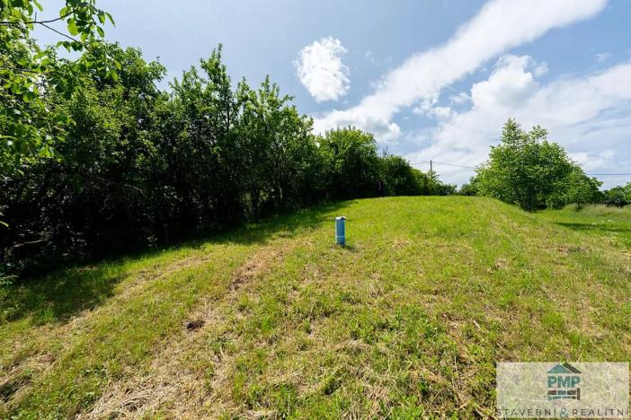 Prodej zahrady, Střelice, 1440 m2