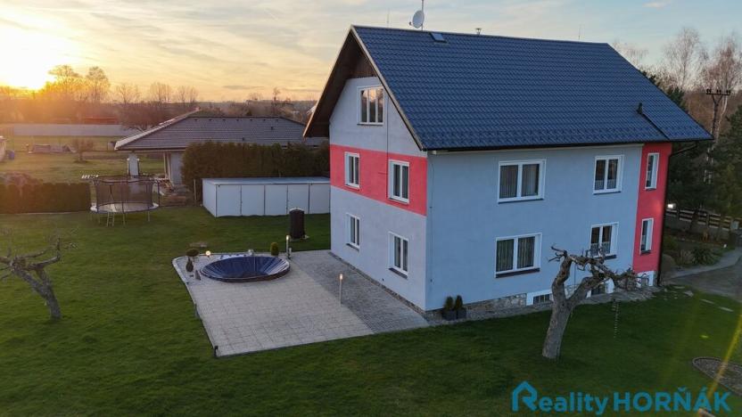 Prodej rodinného domu, Stádlec, 360 m2